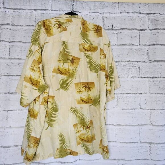 Tommy Bahama Mens 100% Silk Tropical Short Sleeve Hawaiian Shirt Size 2XL - Picture 7 of 11